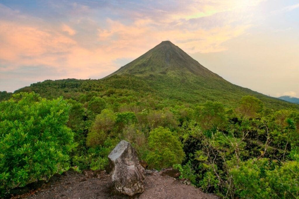 ARENAL VOLCANO TRAILS COSTA RICA