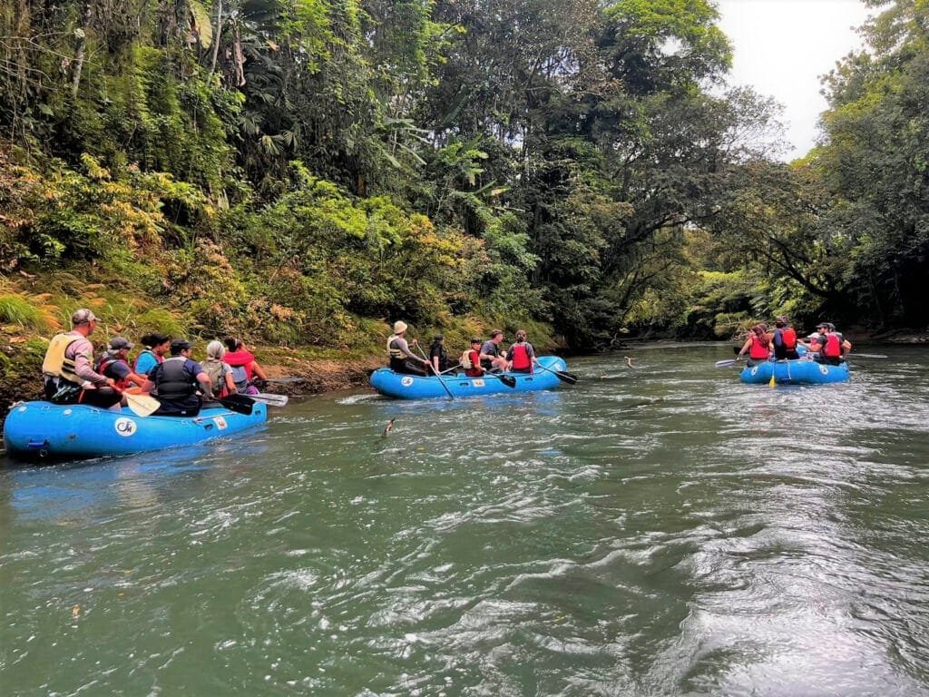 SAFARI FLOAT BY RAFT LA FORTUNA ARENAL COSTA RICA