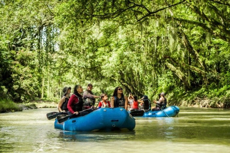 SAFARI FLOAT BY RAFT LA FORTUNA ARENAL COSTA RICA